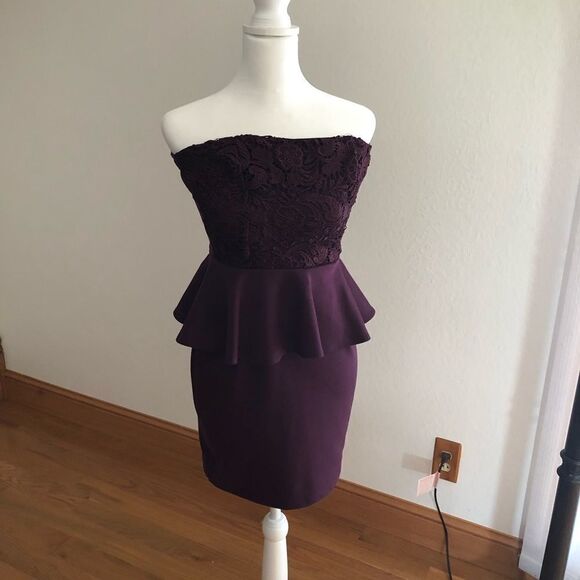 Plum colored strapless mini dress - Picture 1 of 7